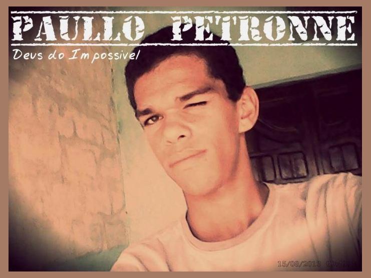 Paullo Petronne